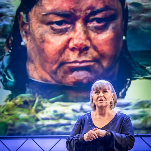 Dawn French Announces Live Tour in 2022