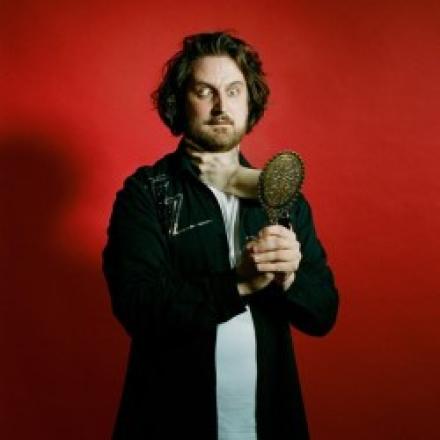 Edinburgh Fringe Review – Alexander Bennett: I Can't Stand the Man, Myself, Gilded Bslloon, Patter Hoose Edinburgh Fringe Review – Alexander Bennett: I Can't Stand the Man, Myself, Gilded Bslloon, Patter Hoose