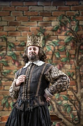 Ben Elton's Upstart Crow To Return To The Stage Ben Elton's Upstart Crow To Return To The Stage