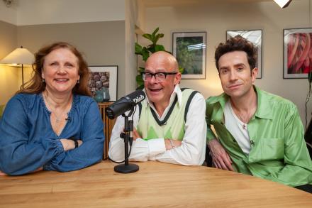 Harry Hill Talks About Family, Cooking, TV Burp And His New Tour Harry Hill Talks About Family, Cooking, TV Burp And His New Tour