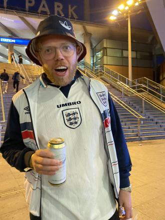 Watch Rob Beckett's Chicken-Fuelled Euro Adventures Watch Rob Beckett's Chicken-Fuelled Euro Adventures