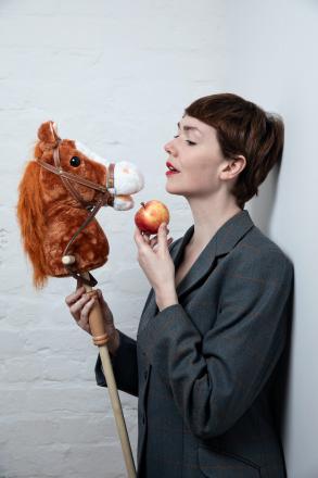 Review: Edinburgh Fringe 2024 – Elf Lyons, Horses, Pleasance Courtyard Review: Edinburgh Fringe 2024 – Elf Lyons, Horses, Pleasance Courtyard
