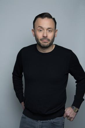 News: Geoff Norcott Recreates Fringe In Front Room News: Geoff Norcott Recreates Fringe In Front Room
