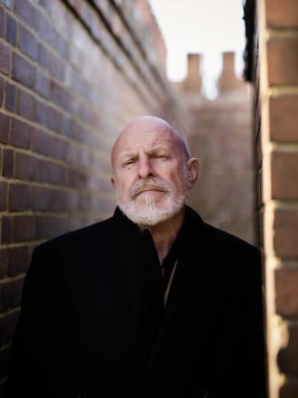 Interview: Simon Evans On His Latest Show Staring At The Sun