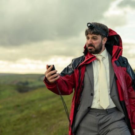 TV Review: Everyone Else Burns, C4 TV Review: Everyone Else Burns, C4