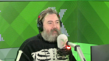 Nick Helm Reveals How His Dad Helped Him Write His Prize-winning Joke Nick Helm Reveals How His Dad Helped Him Write His Prize-winning Joke