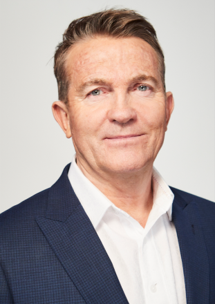 Bradley Walsh To Explore Comedy Legends In New Series Bradley Walsh To Explore Comedy Legends In New Series