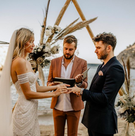 News: Joel Dommett Marries Hannah Cooper In Island Ceremony