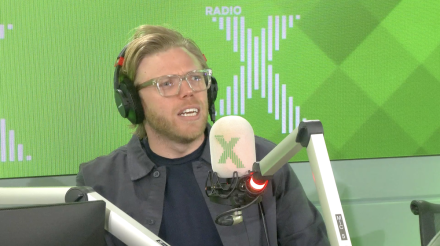 Rob Beckett Mocks "Unacceptable" Josh Widdicombe For Being Late for Their Interview Rob Beckett Mocks "Unacceptable" Josh Widdicombe For Being Late for Their Interview
