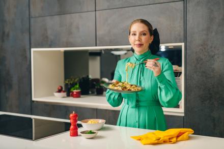 News: Katherine Ryan Joins Joe Wicks And Gizzi Erskine in Campaign To Support Independent Restaurants