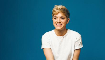 Mae Martin Wins Best TV Situation Comedy for Feel Good At Writers’ Guild of Great Britain Awards Mae Martin Wins Best TV Situation Comedy for Feel Good At Writers’ Guild of Great Britain Awards