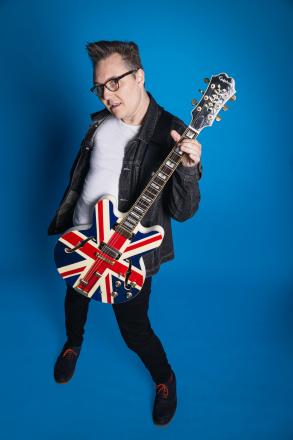Review: Edinburgh Fringe 2025 – Marc Burrows: The Britpop Hour, Underbelly Review: Edinburgh Fringe 2025 – Marc Burrows: The Britpop Hour, Underbelly