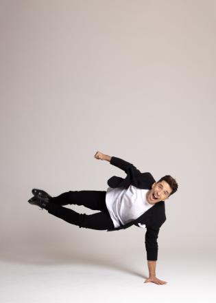 Marriage Proposal At Russell Kane Gig – But Did He Say Yes? Marriage Proposal At Russell Kane Gig – But Did He Say Yes?