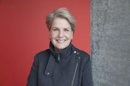 News: Sandi Toksvig Revealed as Lead Ambassador for World Book Night 10th Anniversary News: Sandi Toksvig Revealed as Lead Ambassador for World Book Night 10th Anniversary