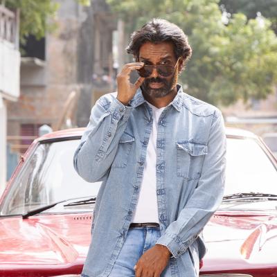 Video: Watch the Trailer For Romesh: Can’t Knock the Hustle