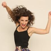 felicity ward jumping