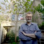 Hugh Dennis To Host Huge Homes with Hugh Dennis