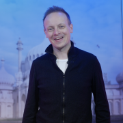 Stephen Grant Launches New Comedy Club