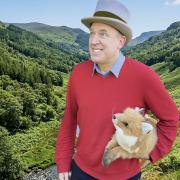 Tim Vine Heads On Tour With Sillypun Valley.